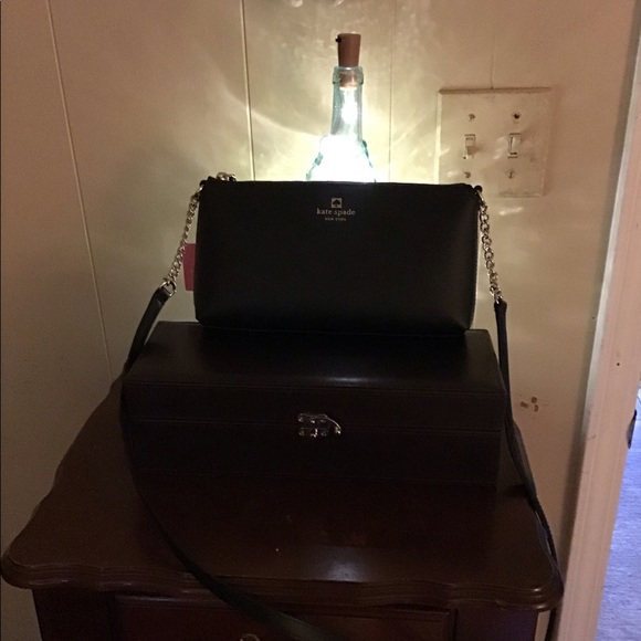 Kate Spade Cross Body - Picture 4 of 8